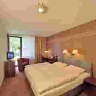 Villa am Rhein, 4 of 5