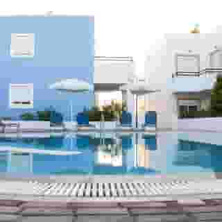 Gennadi Garden Apartments, 3 of 5