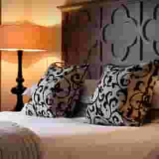 The Bloomsbury, 4 of 5