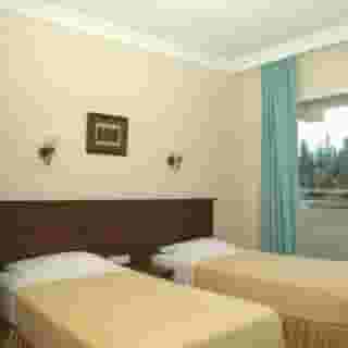 Amaris Apartments, 3 of 4
