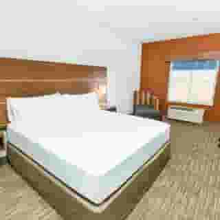 Holiday Inn Express and Suites Las Vegas I 215 S., 3 of 5