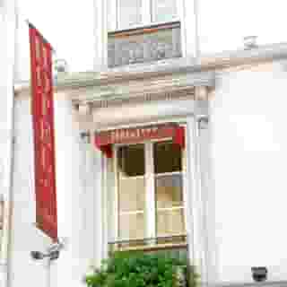 Moulin Plaza, 3 of 5