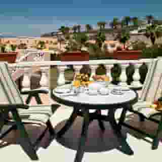 Paradise Court, 2 of 5