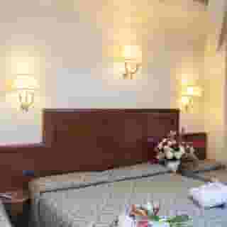 Hotel Embassy, 3 of 5