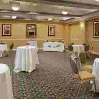 Embassy Suites by Hilton Crystal City National Air, 3 of 5