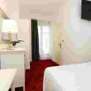 Hotel Churchill, 4 of 5