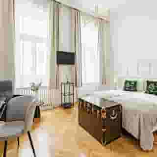 House Beletage, 3 of 5