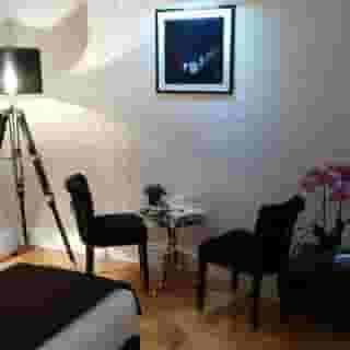 Minerva Relais, 2 of 5