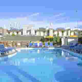 Los Almendros (gay, lesbian & friends), 3 of 5