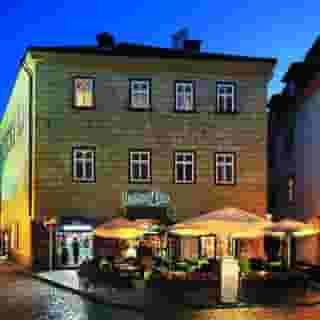 The Dominican, 4 of 5