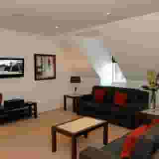 Fountain Court Apartments - Grove Executive, 2 of 5