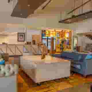 Postcard Inn On The Beach, 2 of 5