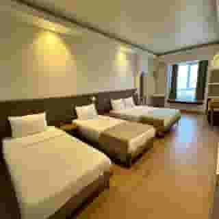 Meshk Airport Hotel, 2 of 2