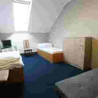 Hotel Nostalgia, 3 of 5