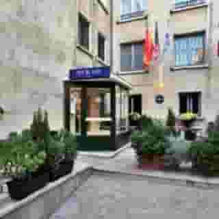 Tryp De Saxe, 2 of 5