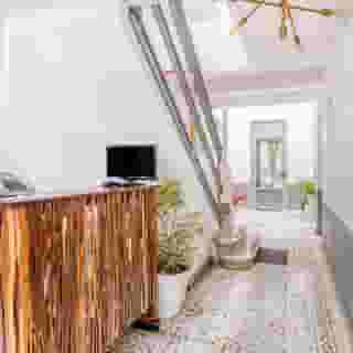 OM 686 Urban Lofts, 2 of 5