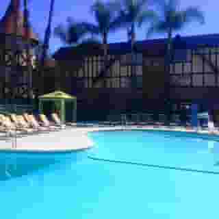 Anaheim Majestic Garden Hotel, 2 of 5