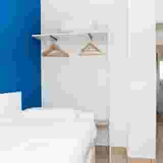 Los Caribes Apartments, 5 of 5