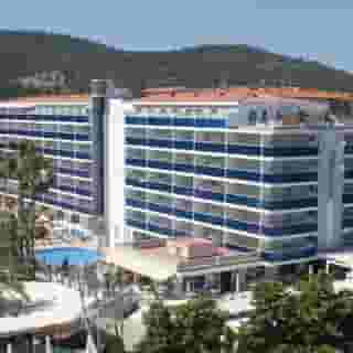 Riviera Hotel, 3 of 5