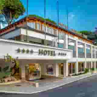 Shangri La Roma, 1 of 5