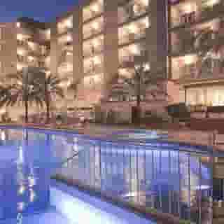 Cosmopolitan, 1 of 5