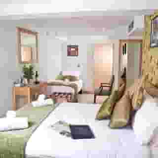 Eyre Square Townhouse, 4 of 5