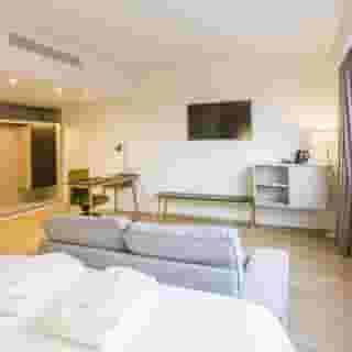 Artiem Madrid, 3 of 5