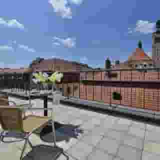 Royal Esprit, 1 of 5