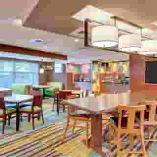 Fairfield Inn & Suites Nashville MetroCenter, 2 of 5