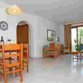 Las Velas Apartments, 5 of 5