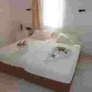 Sun Village Apartments, 4 of 5