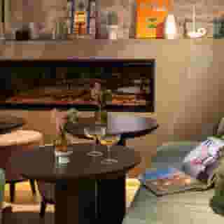 Hotel Theoreme, 4 of 5