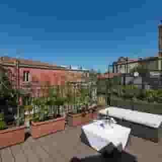 Hotel Pantalon, 2 of 5