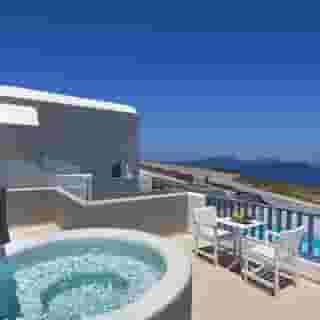 Acroterra Rosa Luxury Suites, 3 of 5