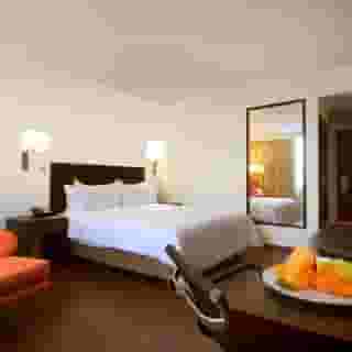 Fiesta Inn Insurgentes Sur, 1 of 5