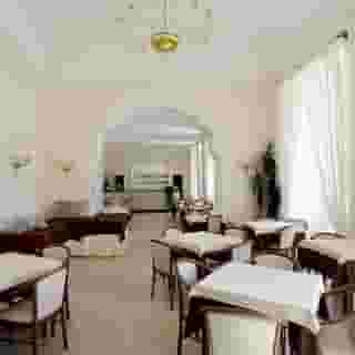 Grand Hotel MediterranÃ©e, 2 of 5