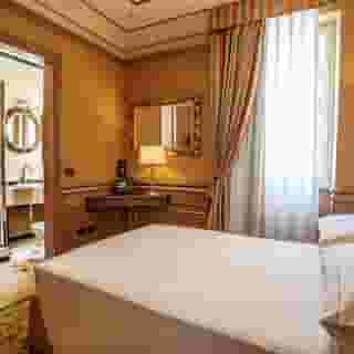 Hotel River Palace, 2 of 5