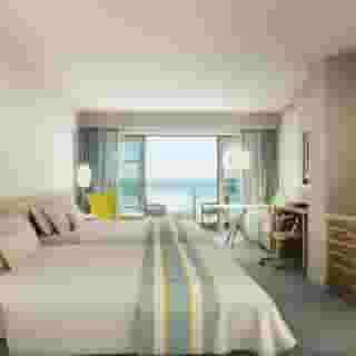 Courtyard Cadillac Miami Beach Oceanfront, 3 of 5