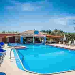 Savvas De Mar, 4 of 5