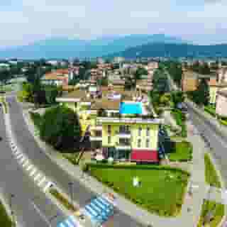 Regal Hotel & Apartments, 1 of 5