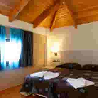 Theros Hotel, 4 of 5