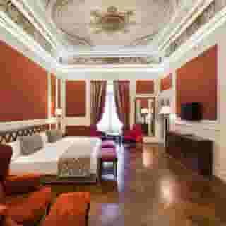 Catalonia las Cortes, 6 of 6
