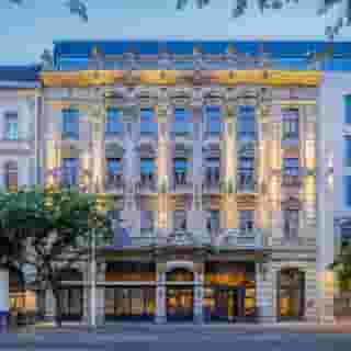 Courtyard Budapest, 2 of 5