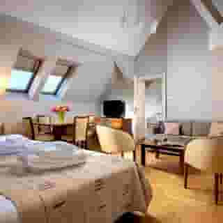 Red Brick Apartments, 6 of 6
