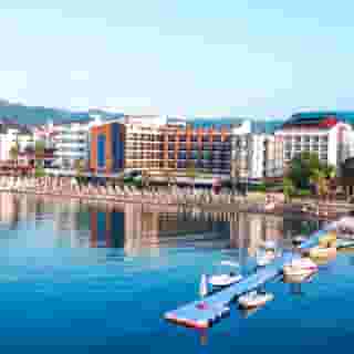 Point Beach Hotel, 1 of 5