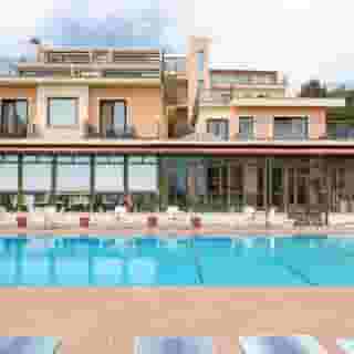 Villa Esperia, 2 of 5