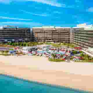 Th8 Palm Dubai Beach Resort, Vignette Collection, 1 of 5