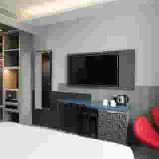 iQ Hotel Milano, 2 of 5