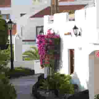 ONA Beverly Hills, 4 of 5