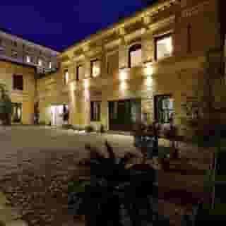 Urben Suites, 2 of 5